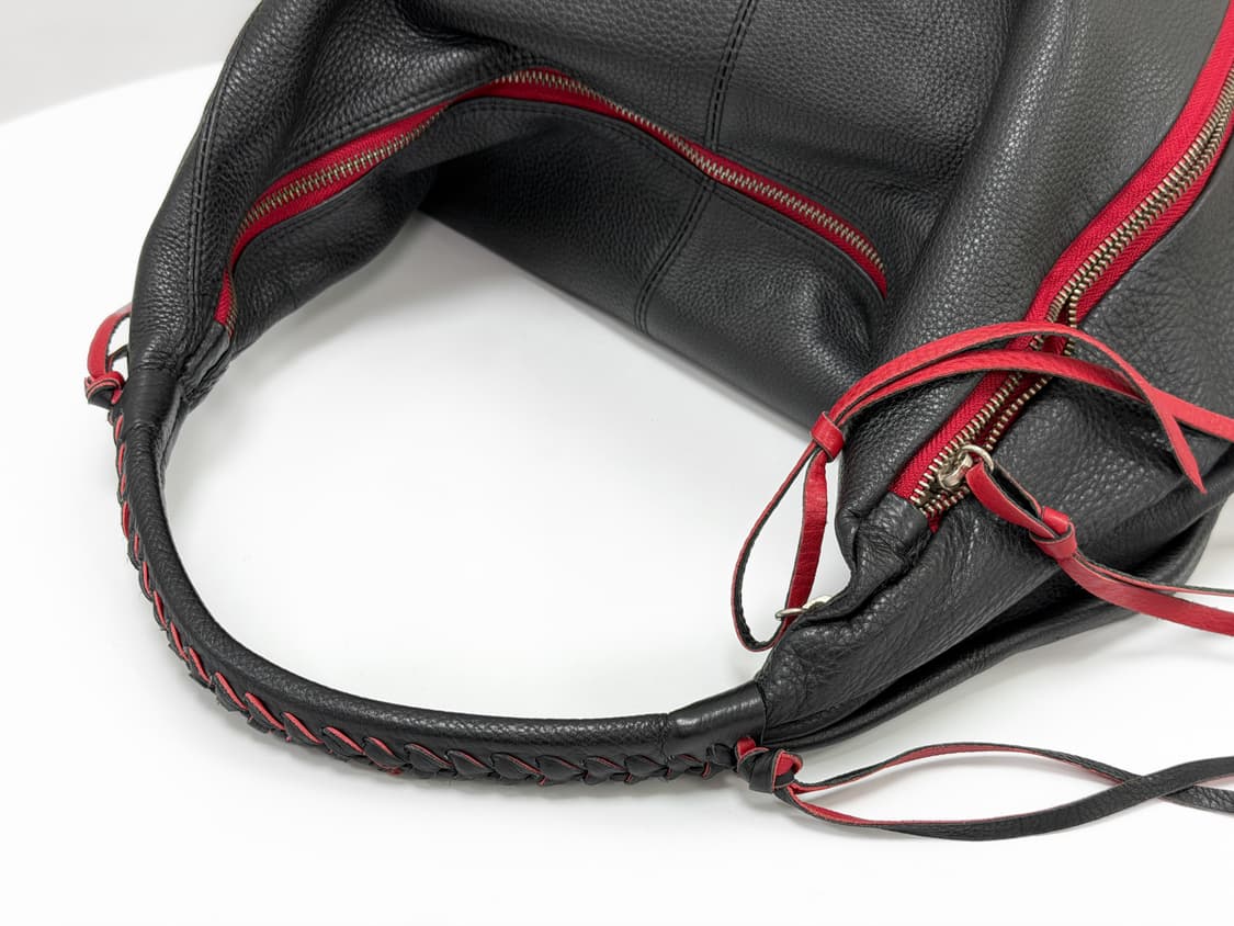 Made in Spain Carla Sade 페블 레더 호보백 상품이미지4