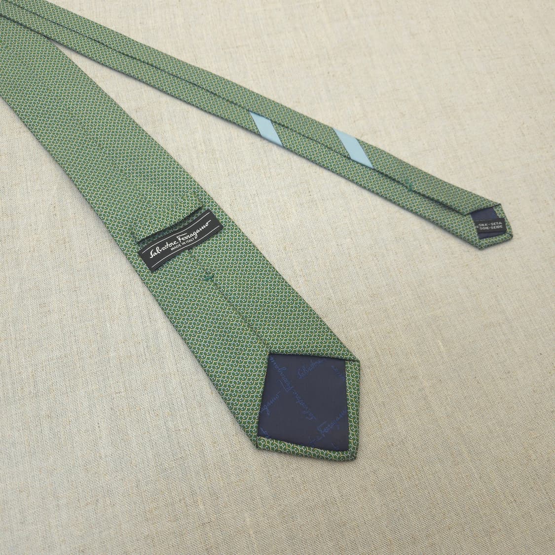 페라가모 실크 넥타이 그린 패턴 상품이미지2