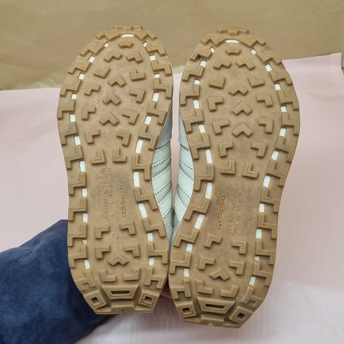 아디다스 레트로피 E5 여성운동화230 상품이미지3