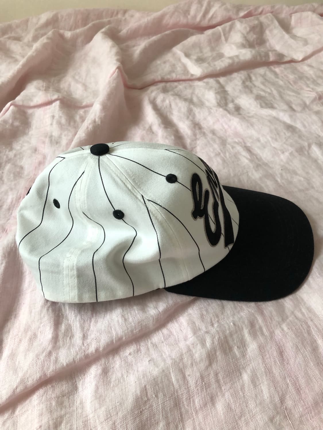 세인트미카엘 x 퍼블릭에너미 모자 상품이미지4