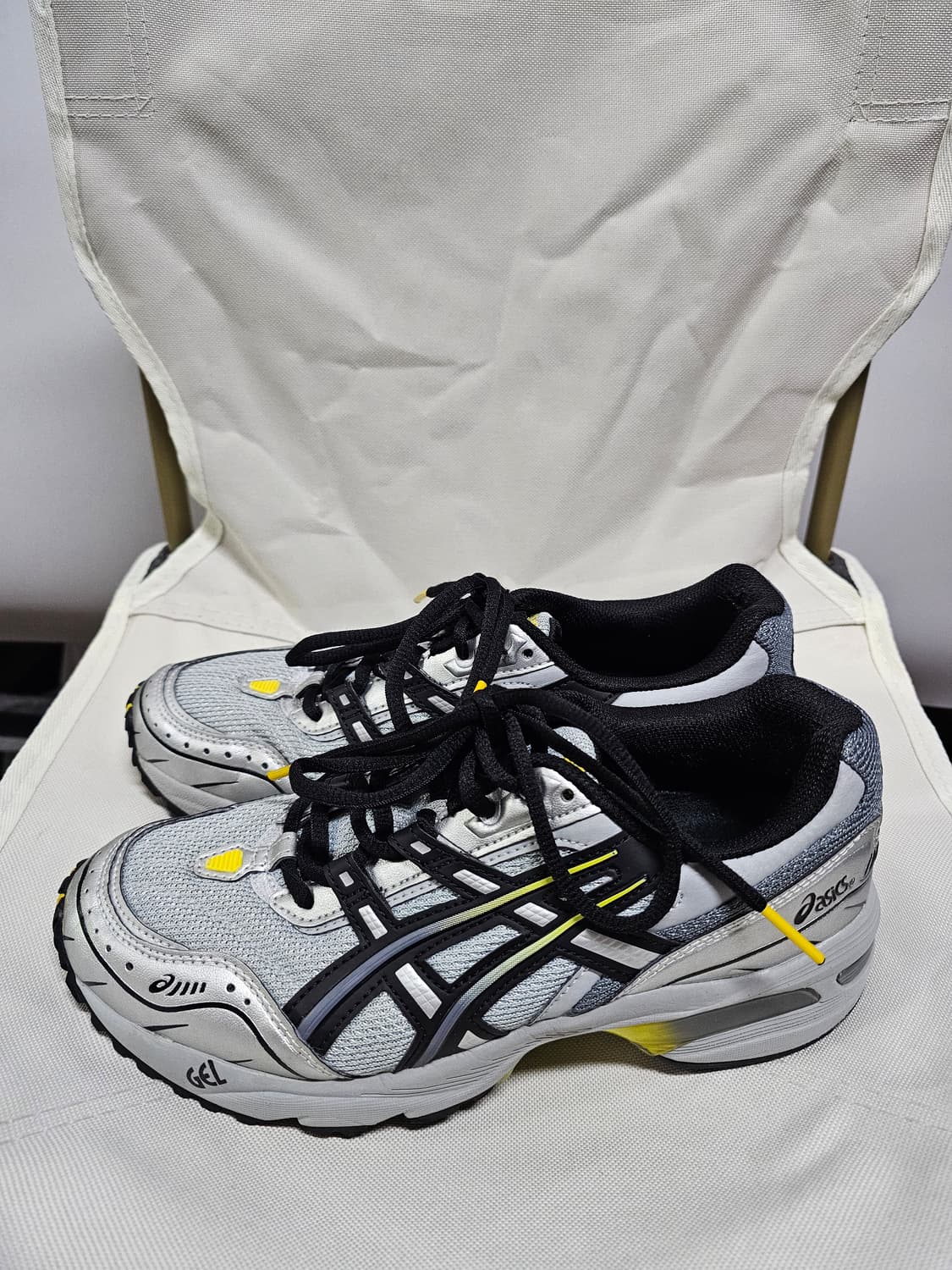 아식스 젤1060 미드그레이 245 상품이미지1