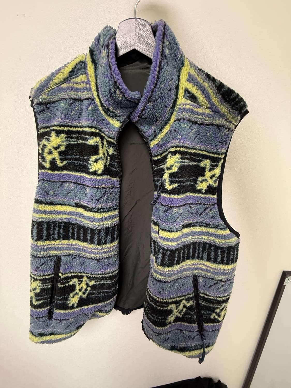 [L] 디스이즈네버댓x그라마치 리버시블 플리스 베스트 상품이미지1