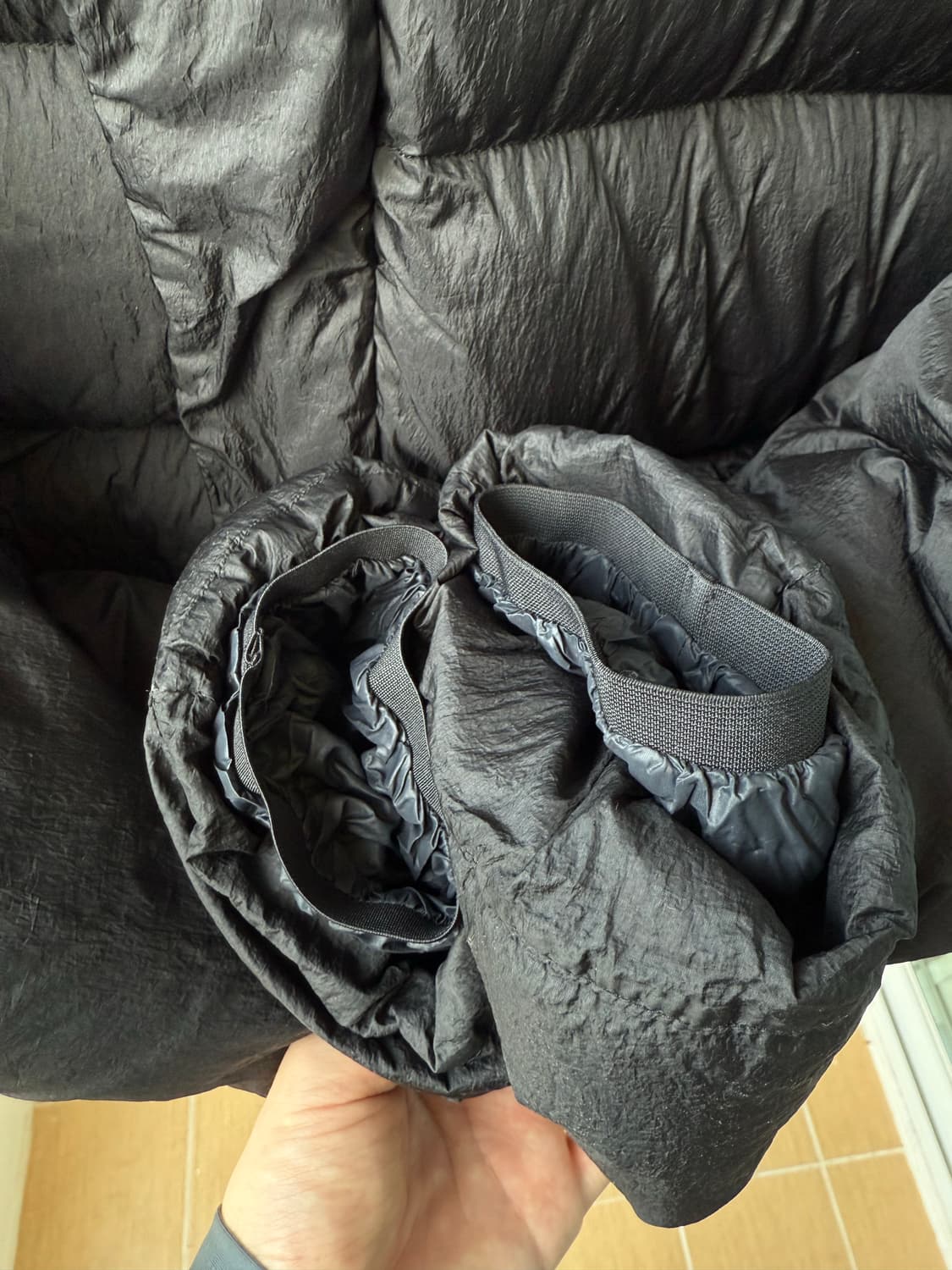 텐씨 알파인 다운 자켓 블랙 상품이미지5