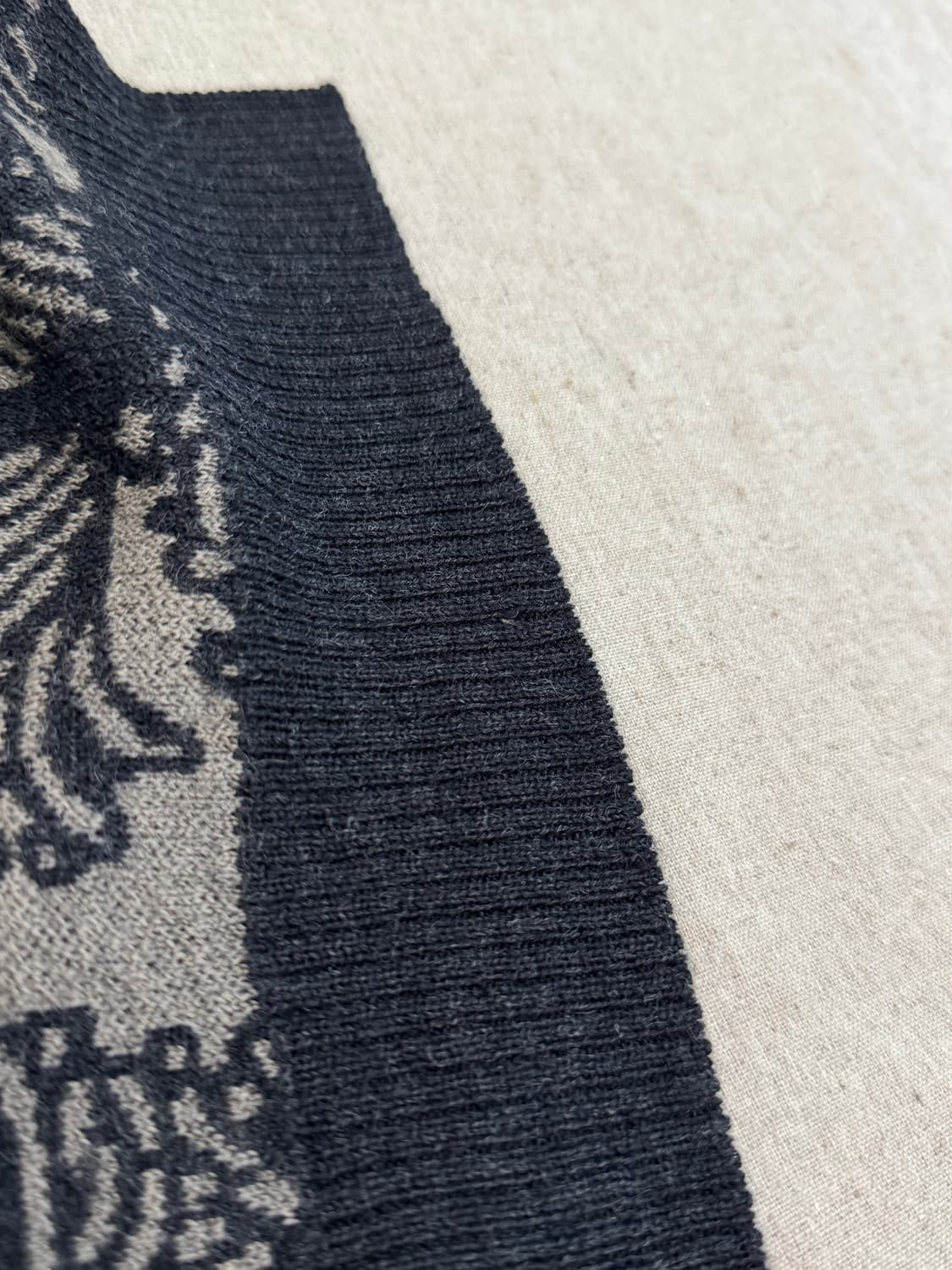 크리스토퍼 네메스 쏜 울 머플러 상품이미지4