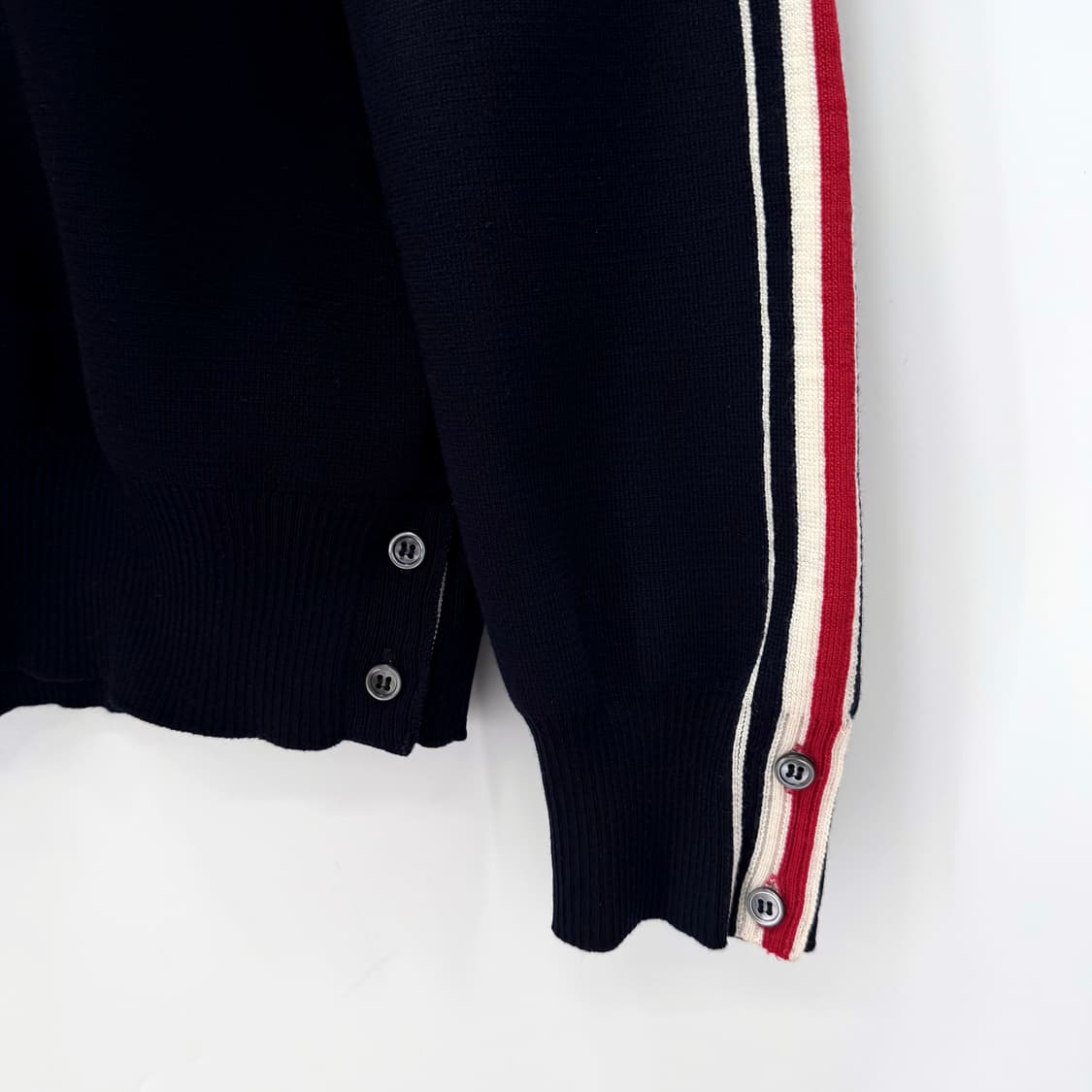 [2사이즈] 톰브라운 밀라노스티치 삼선 울 니트 스웨터 (MKA367A) 상품이미지5