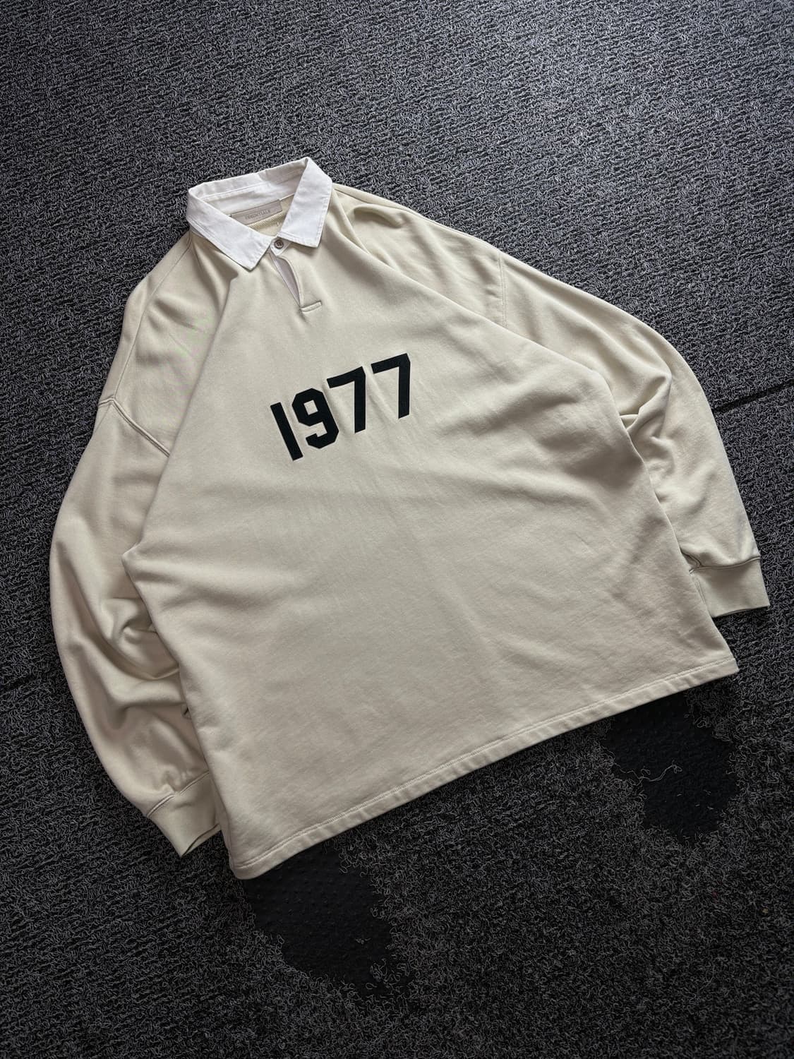 피어오브갓 에센셜 1977 빅로고 럭비 티셔츠 3820 상품이미지1