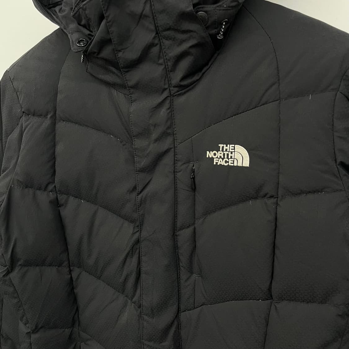 노스페이스 여성 블랙 패딩 자켓 후드 M 상품이미지3