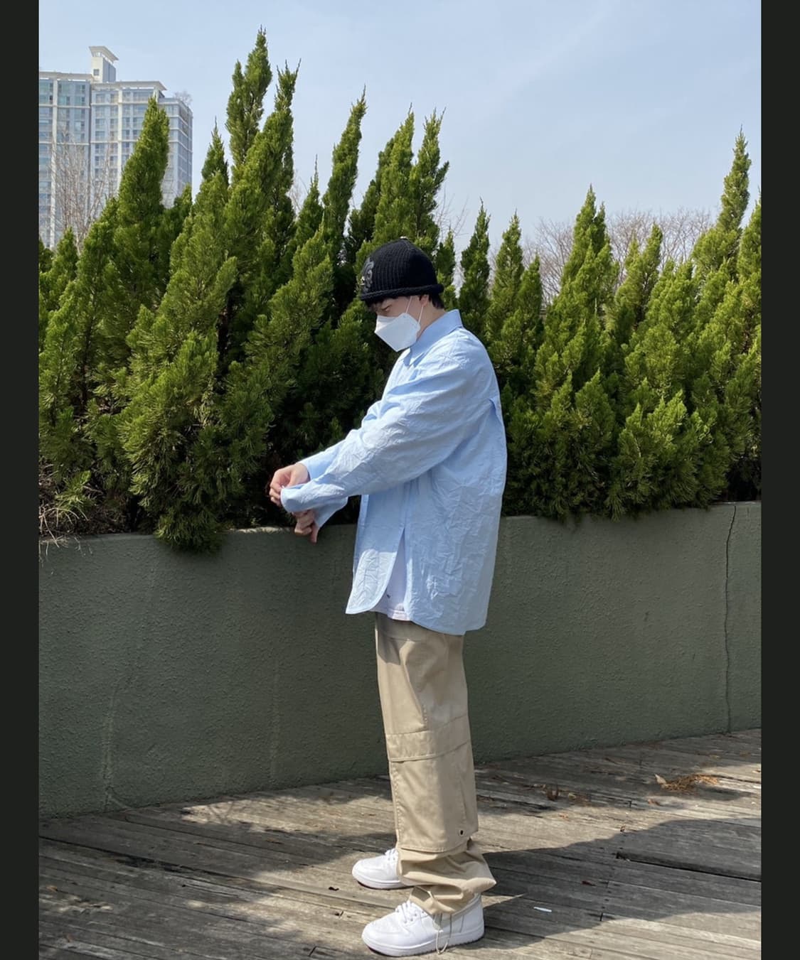 우영미 21SS 크링클 셔츠 블루 50사이즈 상품이미지3