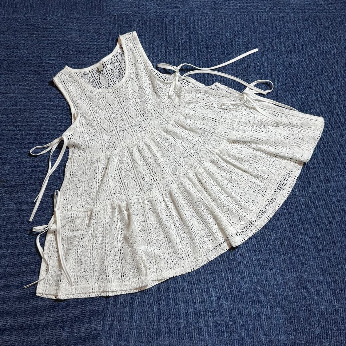 모리걸 옆트임 화이트 원피스 상품이미지1