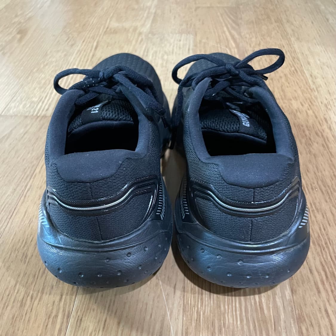 브룩스 글리세린 GTS 21 런닝화 255 상품이미지4