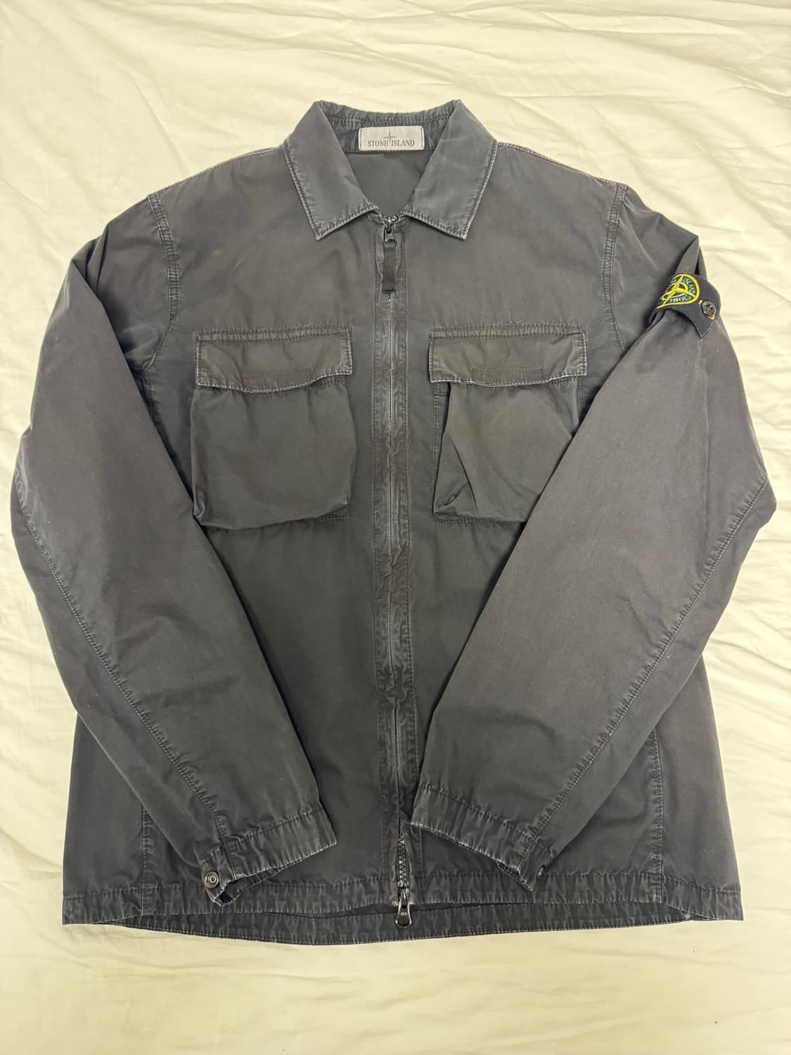 스톤아일랜드 올드이펙트 오버셔츠 22ss 블랙 상품이미지1