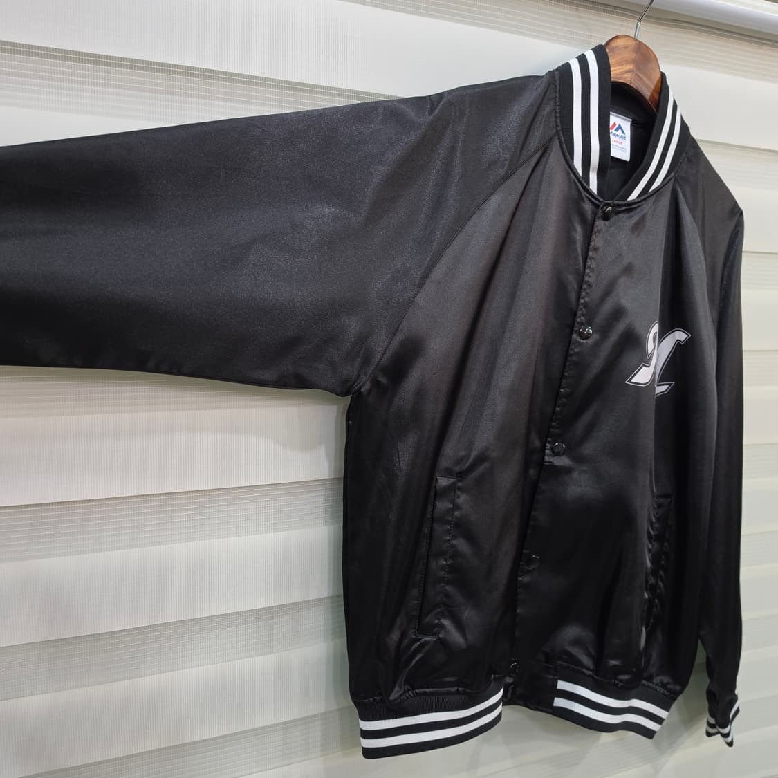 마제스틱 지바 롯데 마린스 후쿠우라 카즈야 은퇴기념 자켓- L 상품이미지5