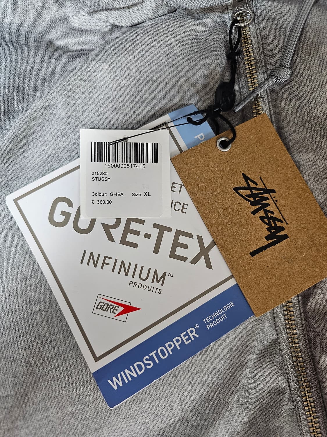 스투시 고어텍스 패딩 상품이미지5