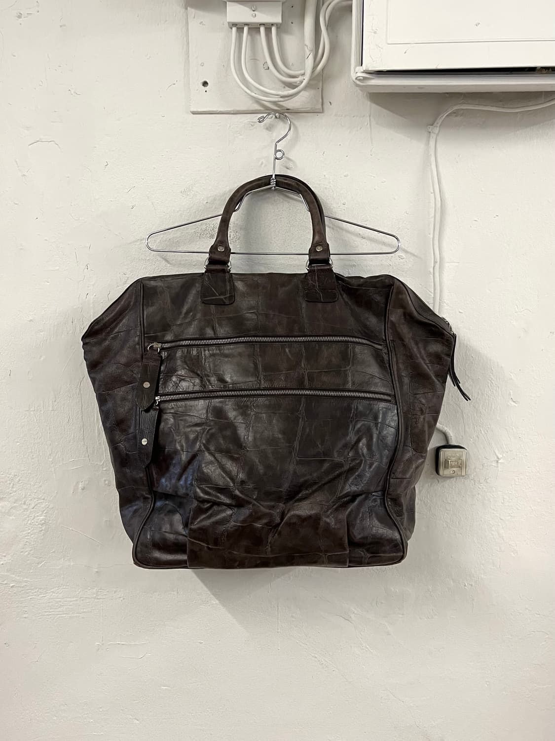 드리스 반 노튼 아카이브 레더 빅 토트백 상품이미지1