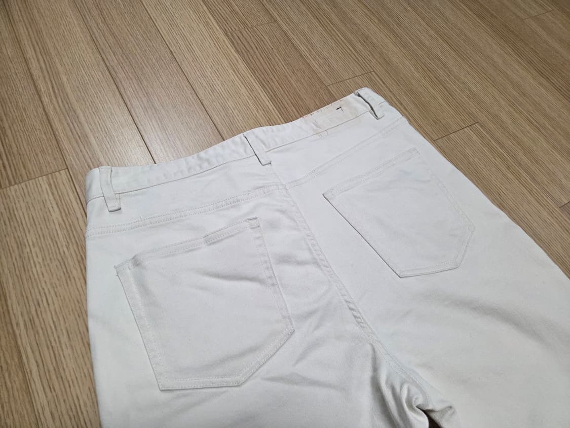 DKNY 크림 데님 팬츠 상품이미지4