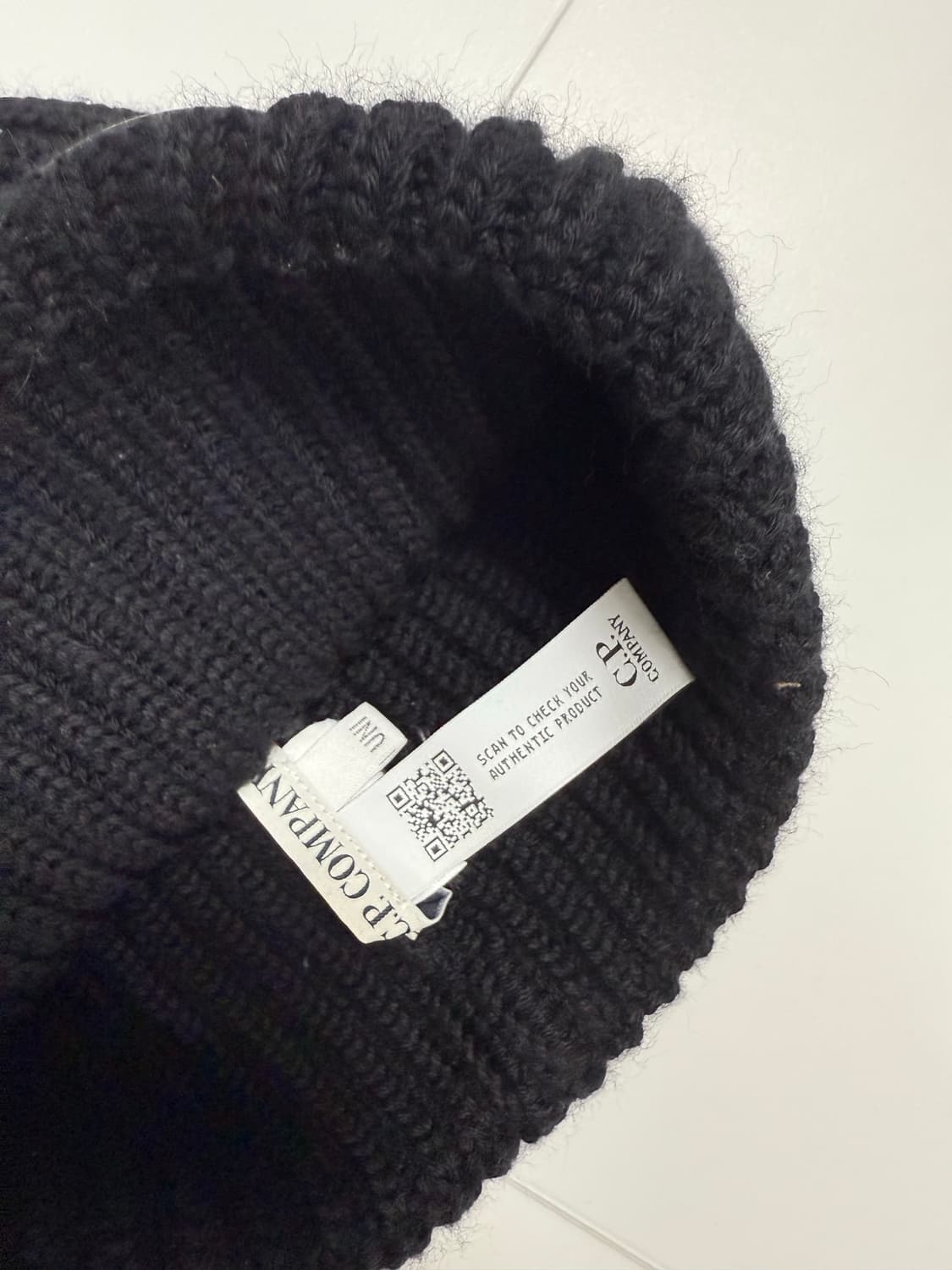 CP컴퍼니 비니 상품이미지2