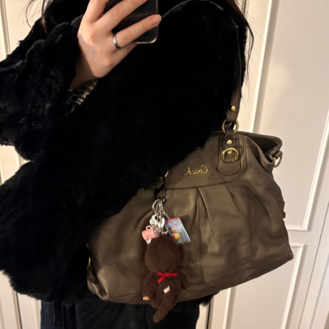 Coach glitter shoulder bag 상품이미지4