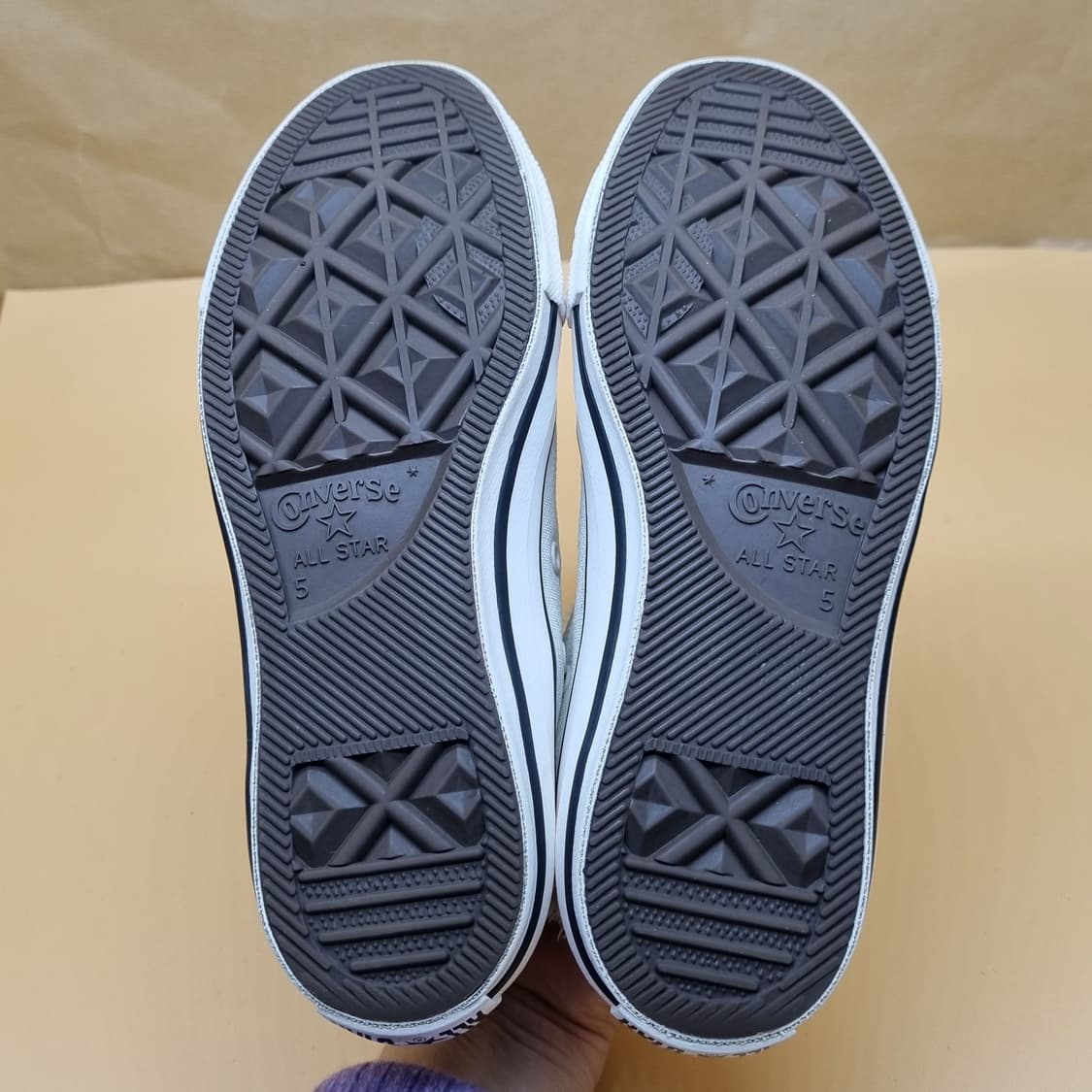 컨버스 올스타 퍼 여성스니커즈240. 상품이미지3