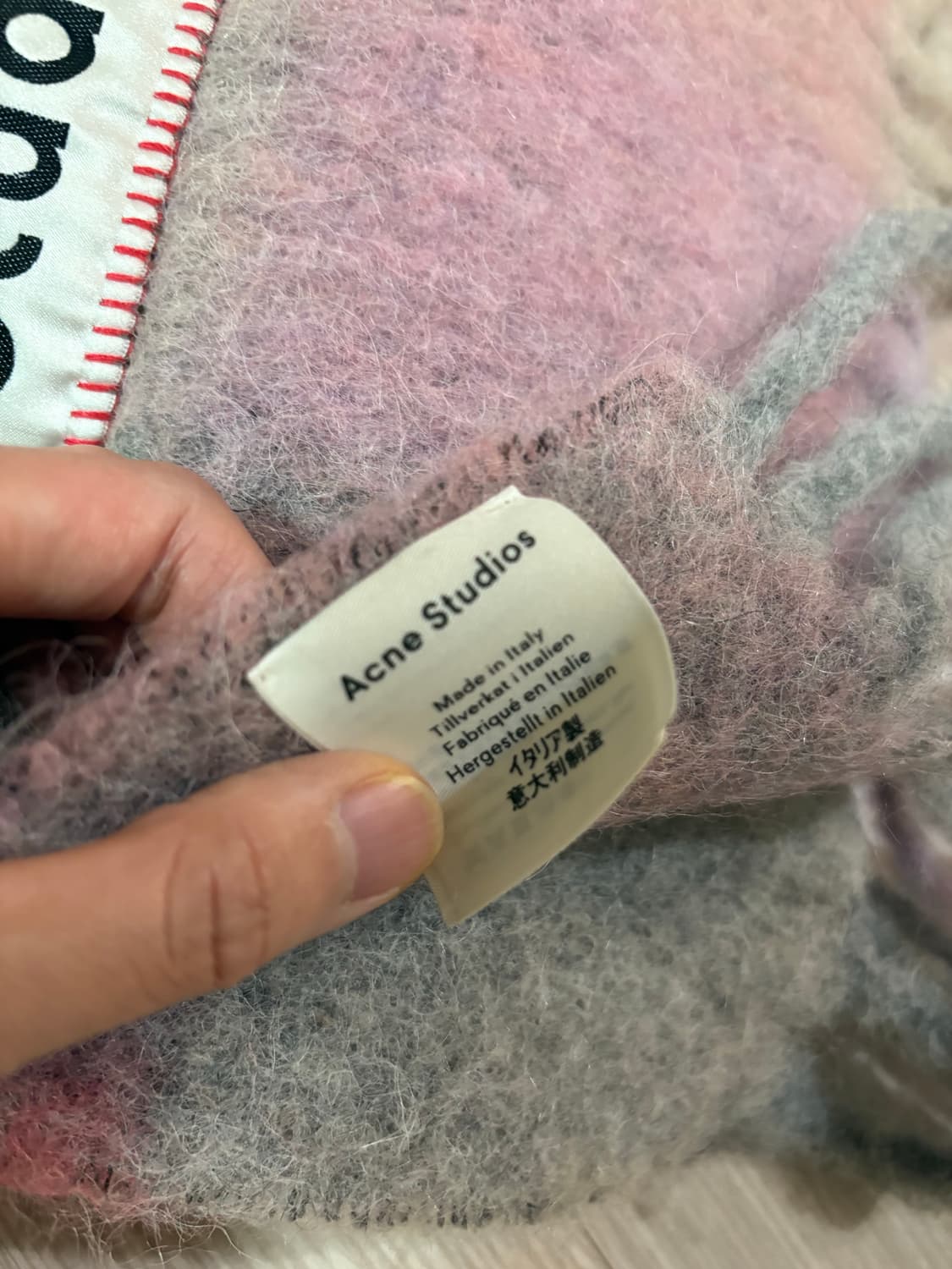 아크네 컬러블록 목도리 구버전 판매합니다.  상품이미지6