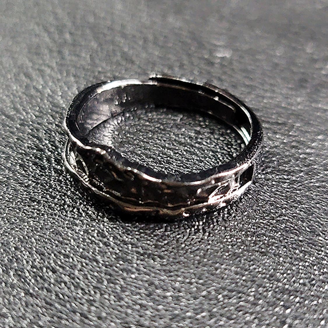 Lurk 백동 흑도금 남자 엔틱 빈티지 명품 균열 불규칙 반지 상품이미지4