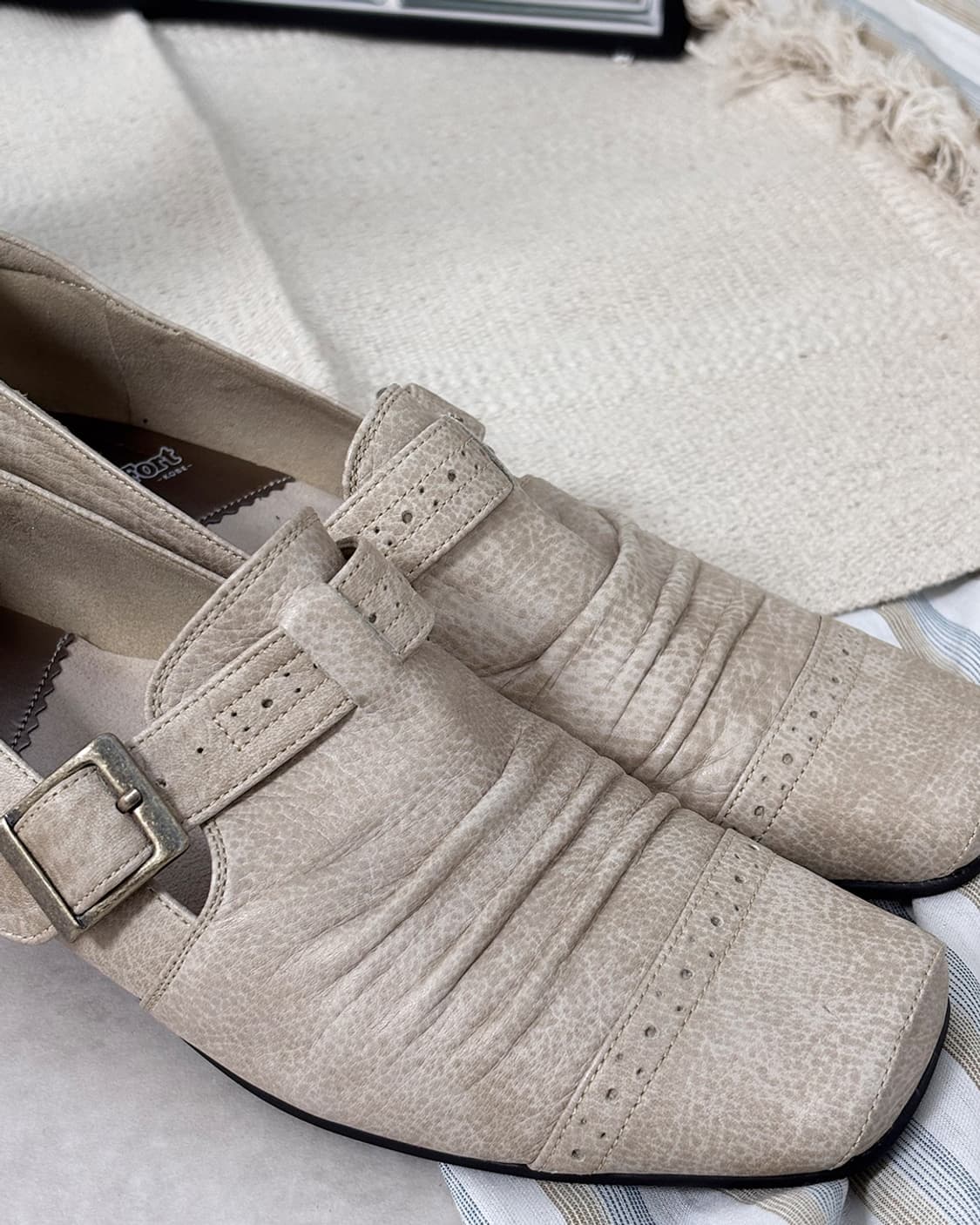 BeauFort shirring geek chic loafers 상품이미지3