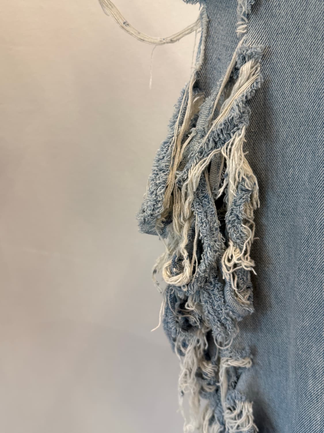 Levi’s 505 Ripped Denim Jeans 상품이미지6