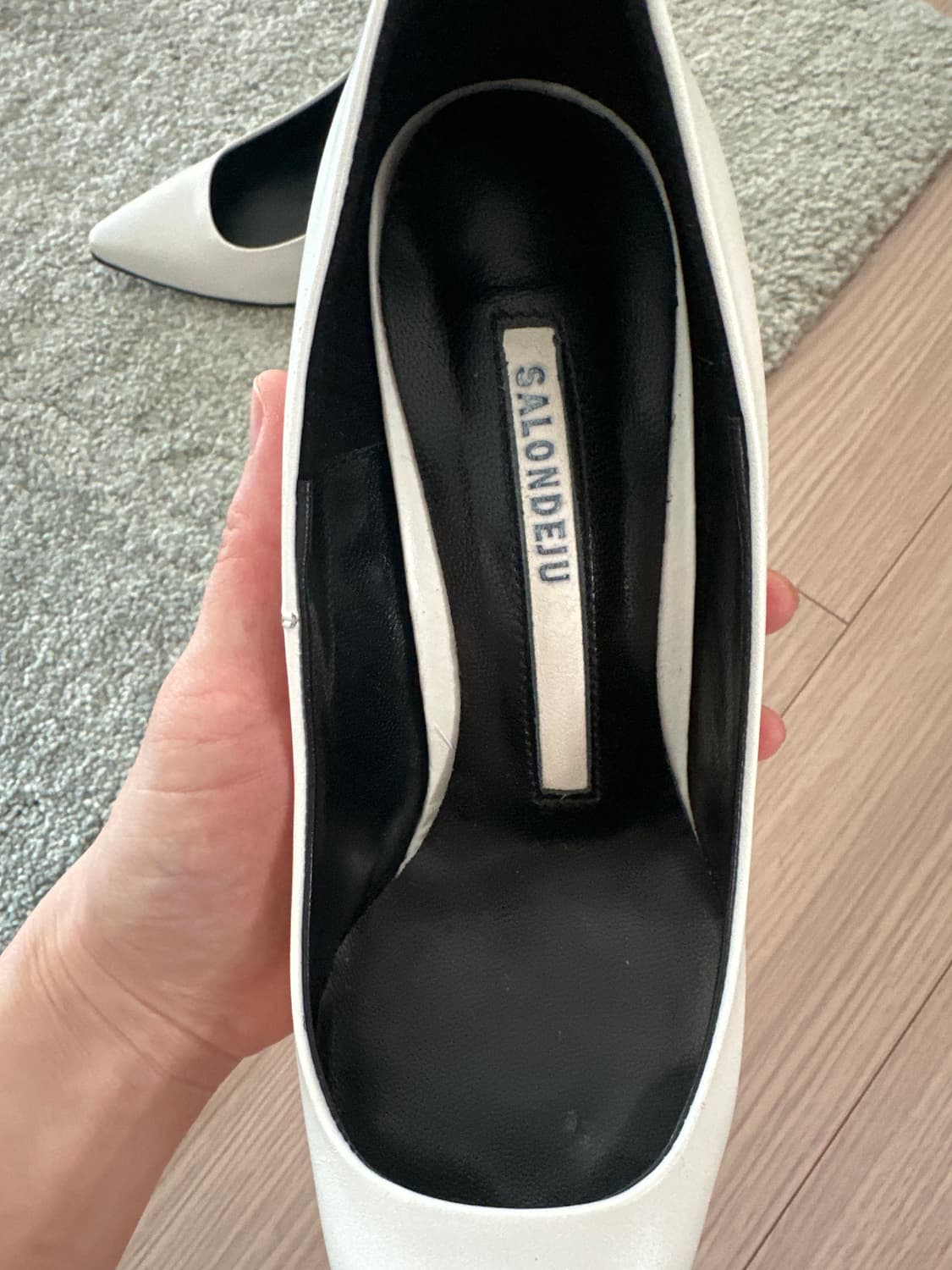 SALONDEJU 살론드쥬 화이트 스틸레토힐 36.5 상품이미지4