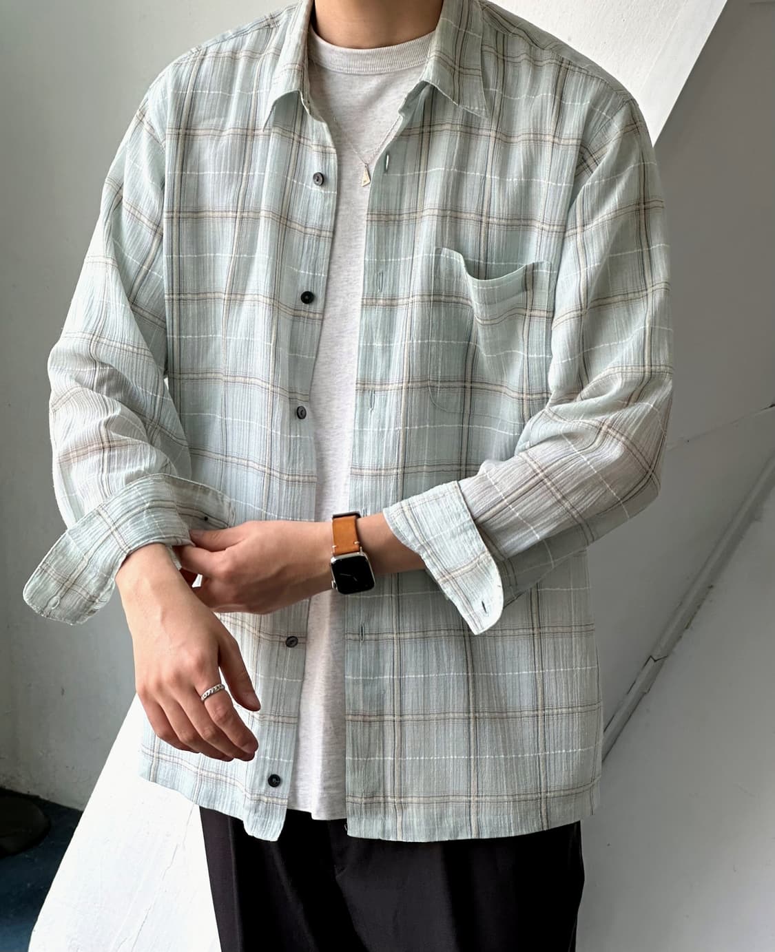 Light linen poly design sheer shirt 상품이미지3