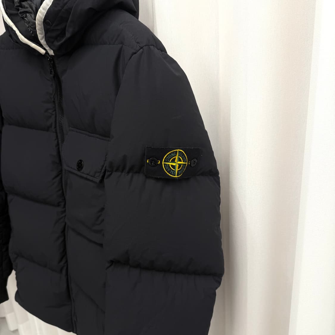 [M] 스톤아일랜드 나슬란 와트로 패딩 블랙 상품이미지2