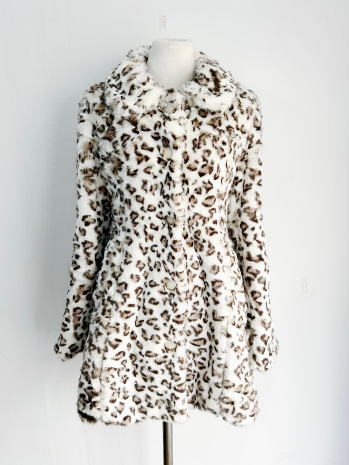 앙크루즈 레오파드 퍼 코트 ⁺⊹˚.⋆  상품이미지1