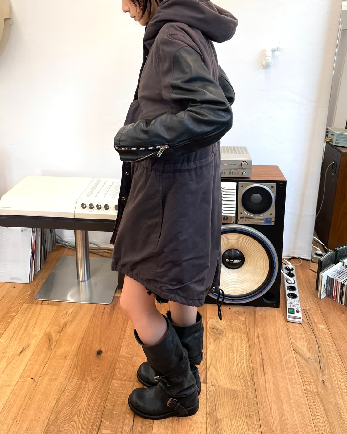 [XS] 디젤 레더 슬리브 피쉬테일 파카 상품이미지4