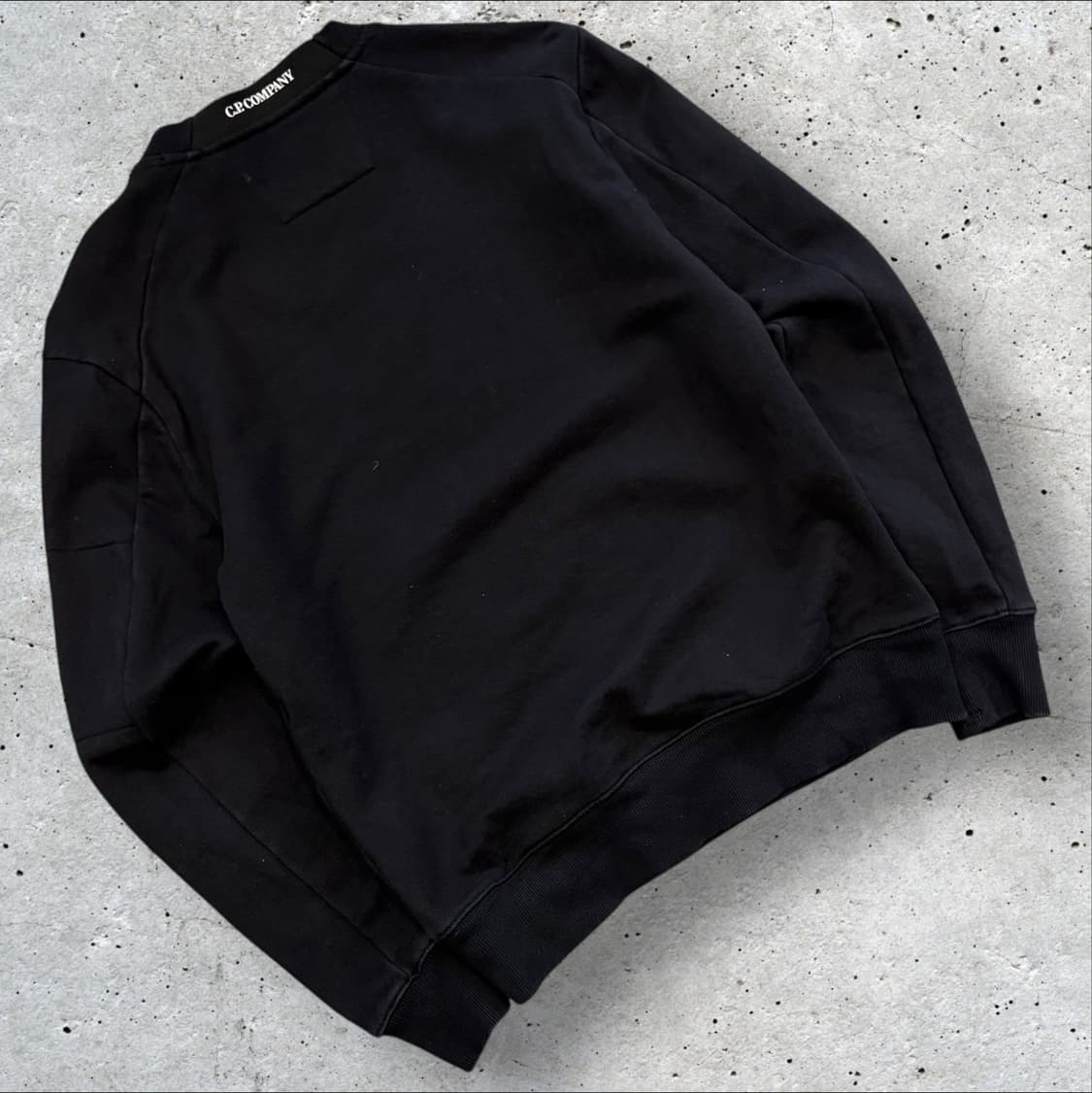 [S] 22ss C.P. 컴퍼니 블랙 맨투맨 티셔츠 C239 상품이미지2