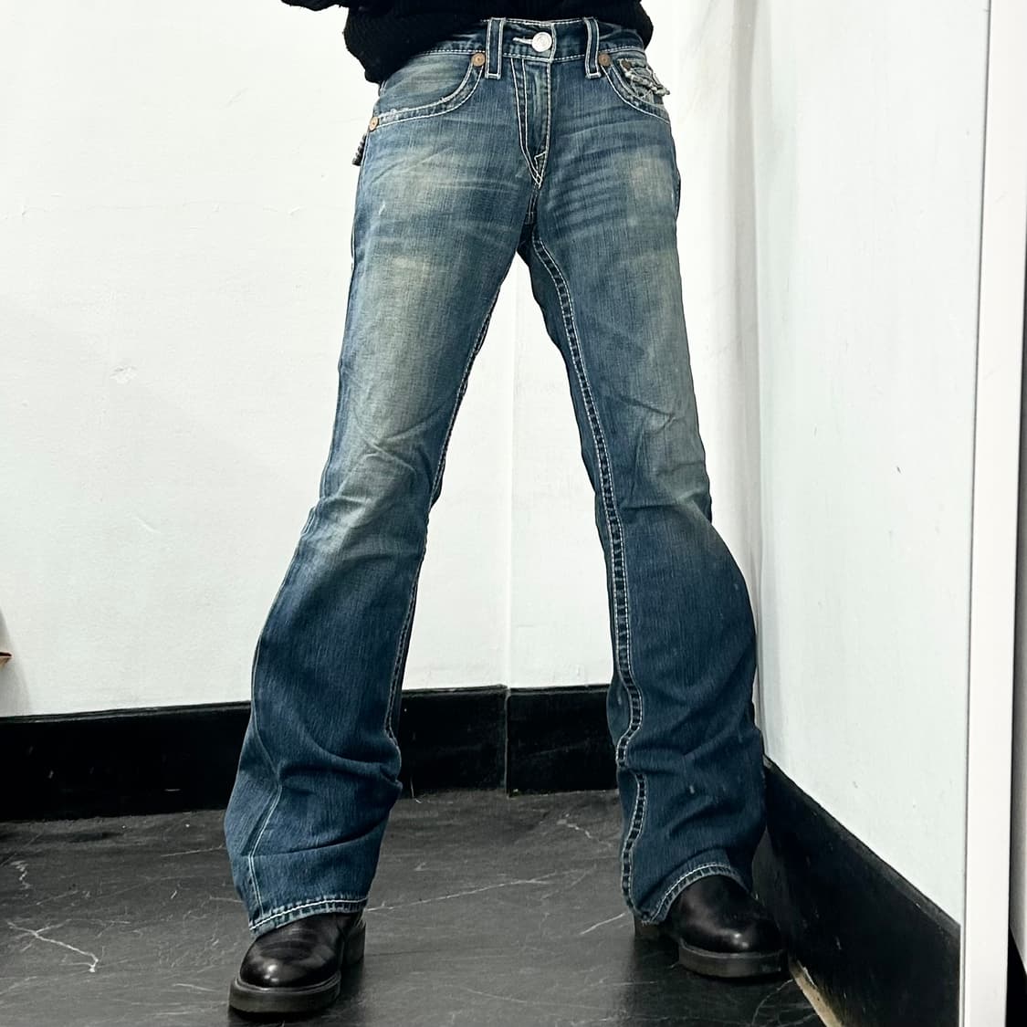 트루릴리전 월드투어 부츠컷 데님 팬츠 상품이미지2