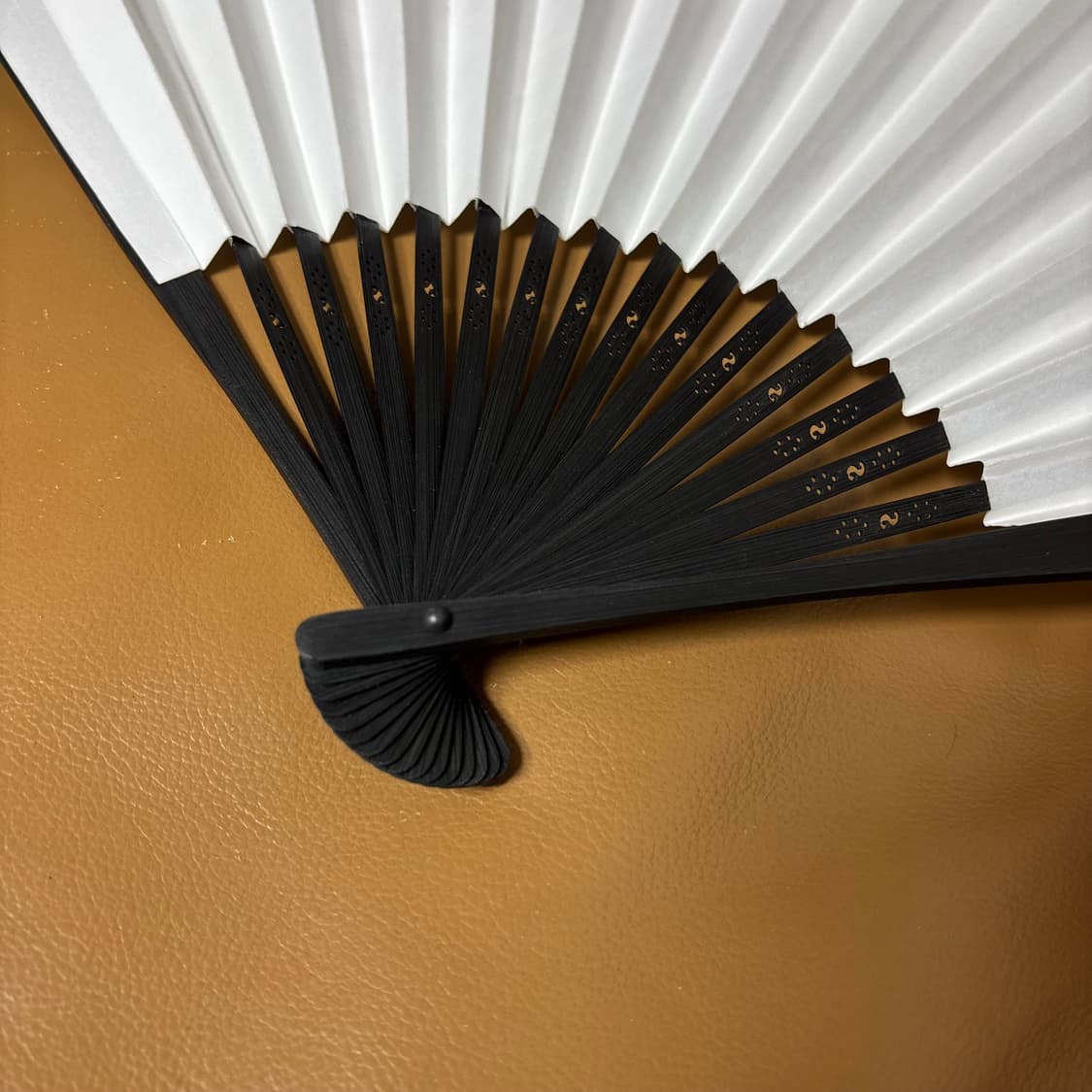 슈프림 요지 야마모토 콜라보 핸드 부채 화이트 25FW 상품이미지7