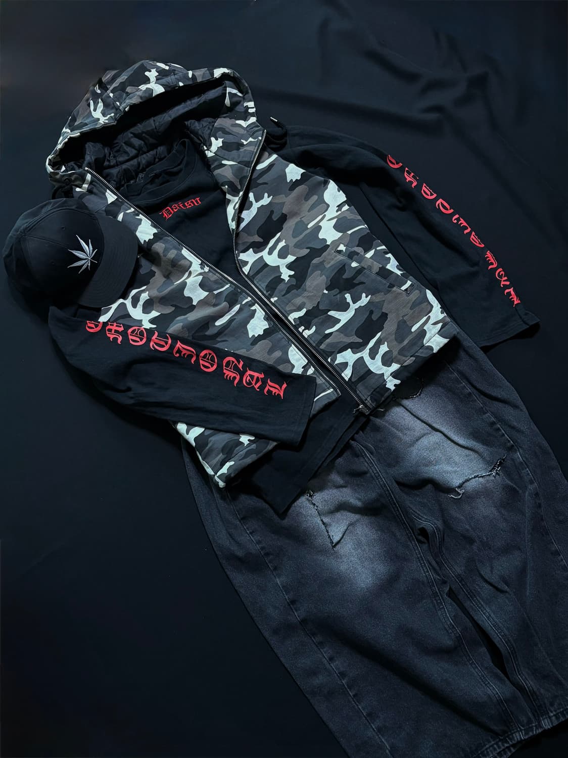 4set)카모 퀼팅 조끼/레터링 롱슬/스냅백 모자/흑청 세트 상품이미지3