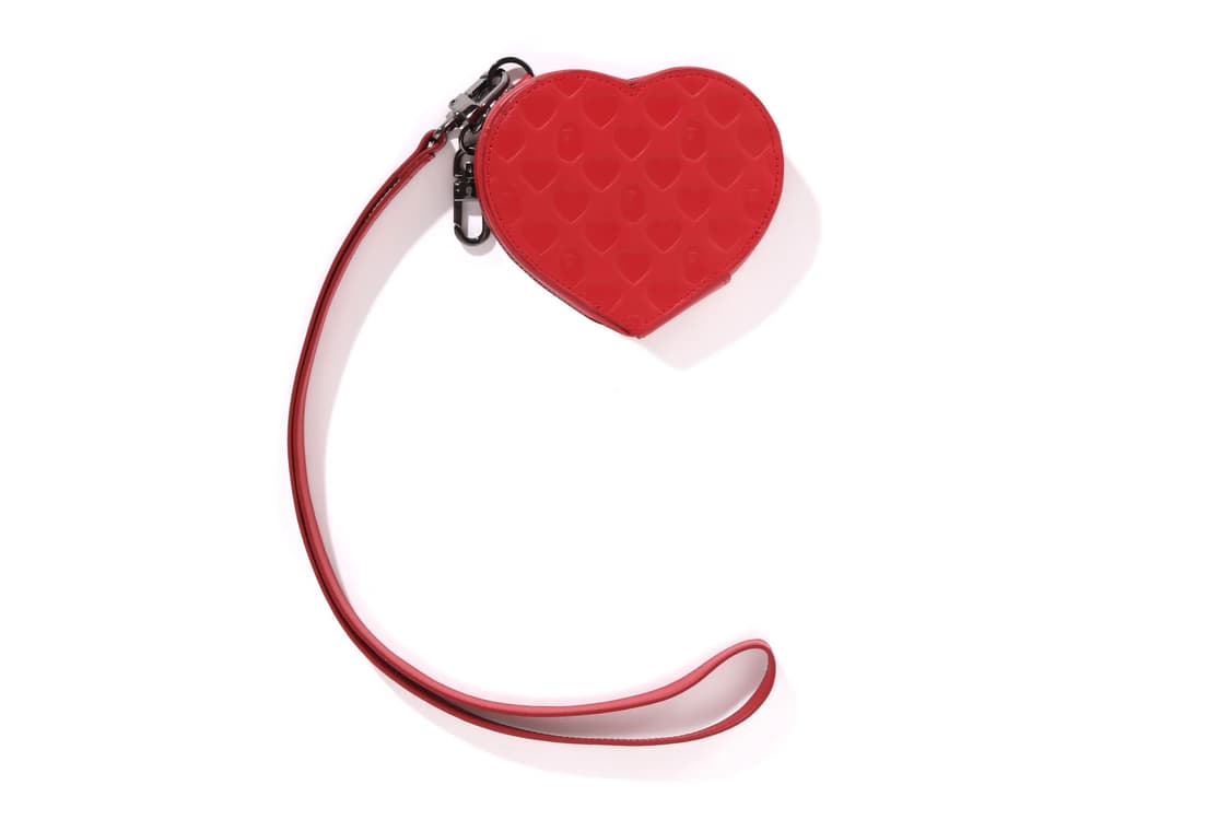 베이프 Bape 하트 파우치 레드 상품이미지1