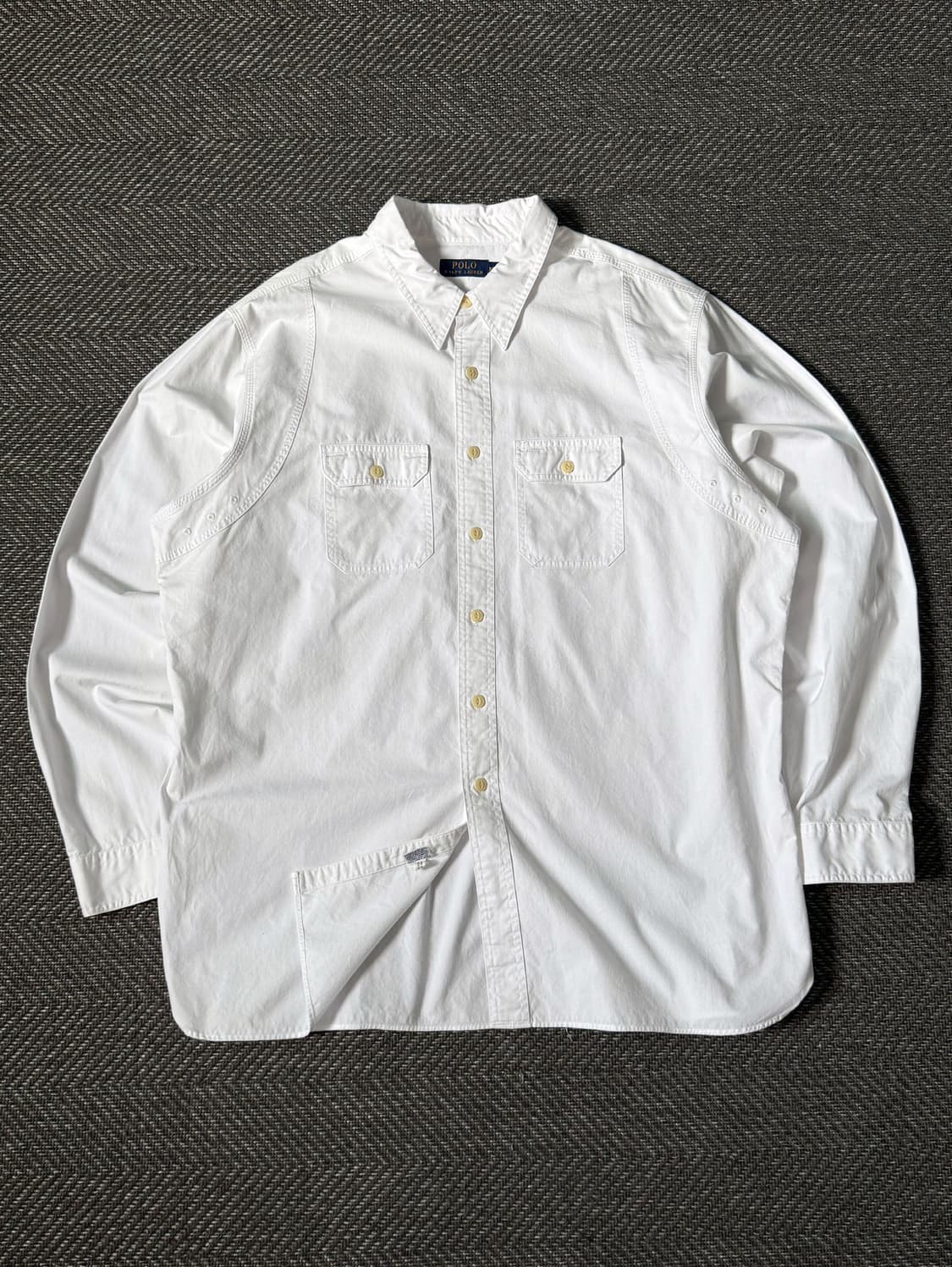 폴로 랄프로렌 화이트 유틸리티 투포켓 셔츠 (105-110) 상품이미지1