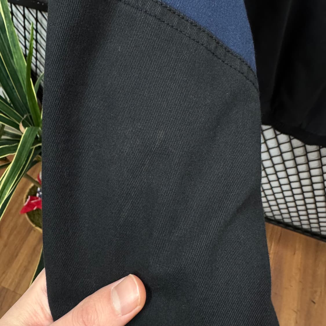 디스이즈네버댓 바람막이 후면 그래픽 프린팅 포인트 블랙 상품이미지9