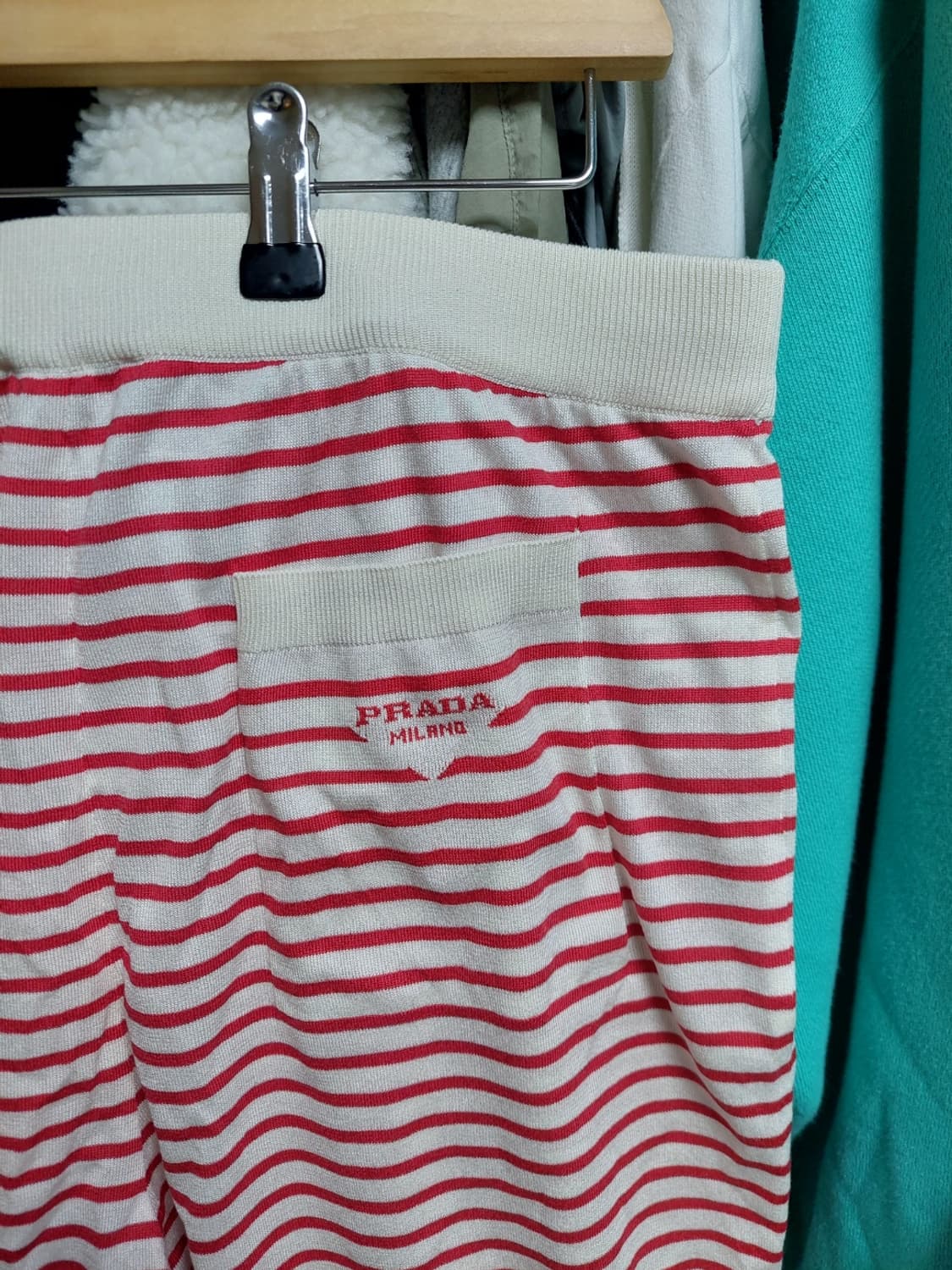 프라다 실크 레드화이트 스트라이프 쇼츠 50 백화점판 상품이미지4