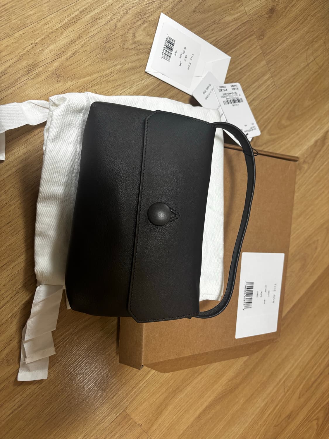 더로우 샐리백 the row 상품이미지3