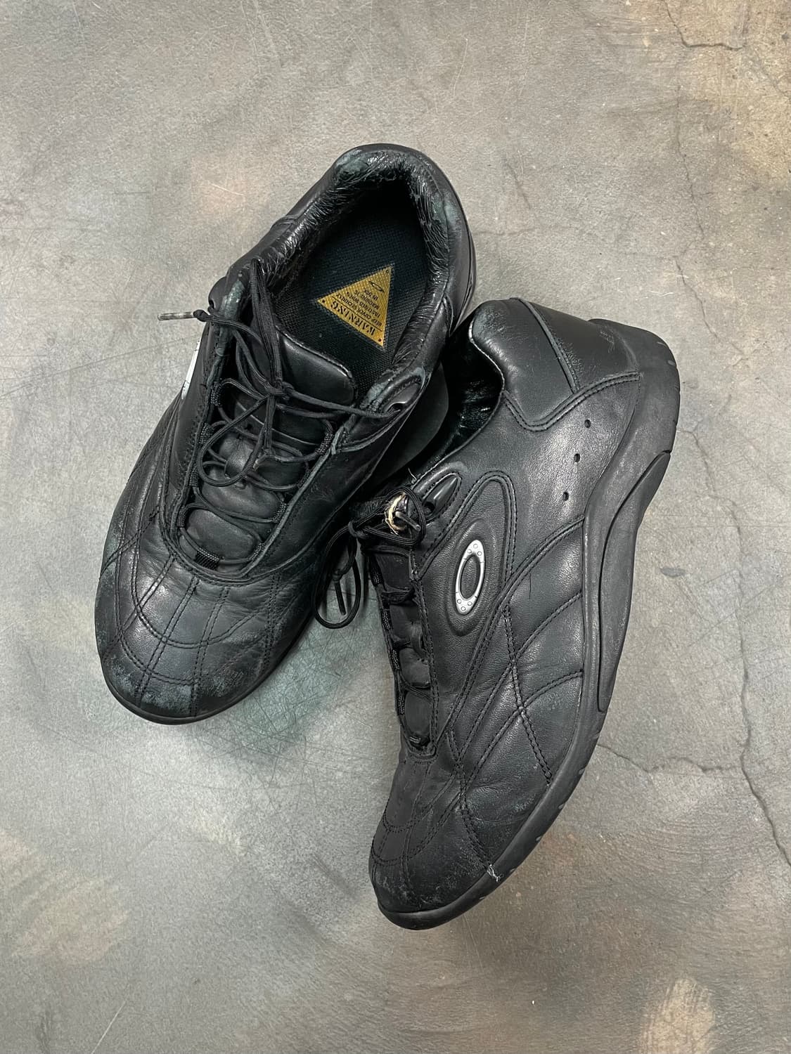 오클리 2005 메탈로고 코일레더 스니커즈 상품이미지1