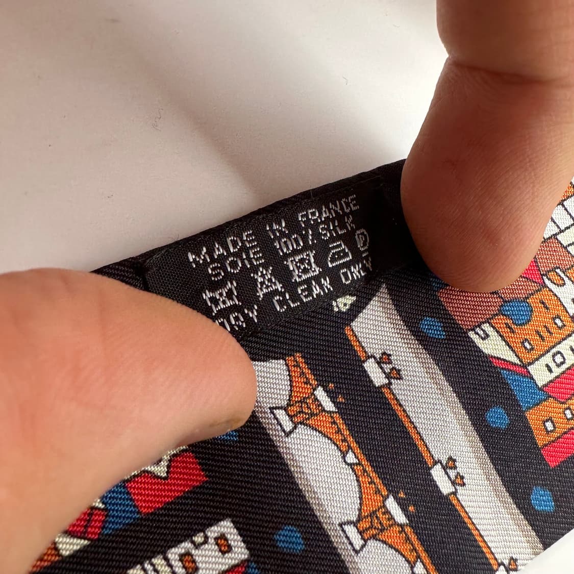 에르메스 24 faubourg 숏 스카프 상품이미지4