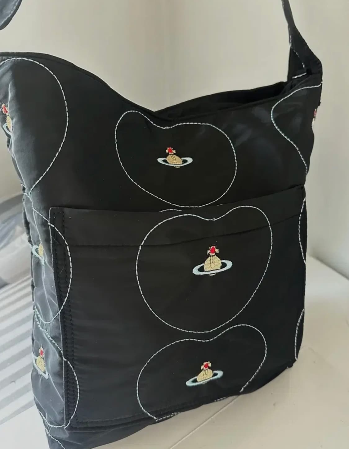 비비안웨스트우드 하트 숄더백 상품이미지4