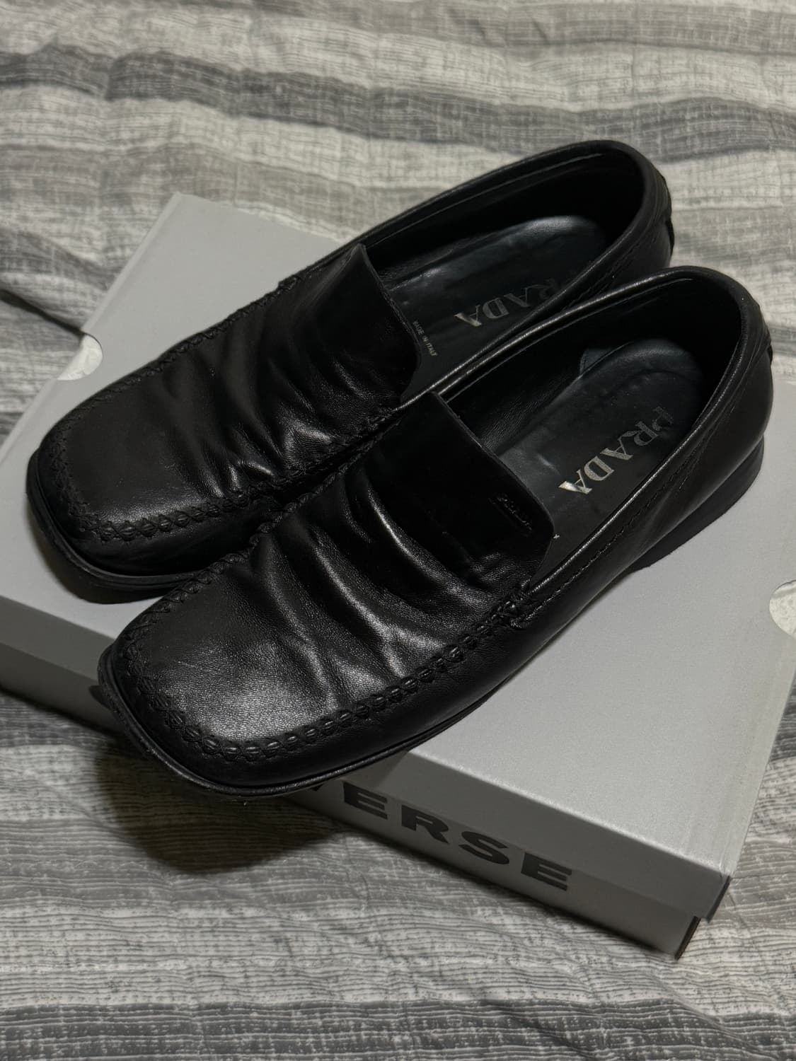 [270] 00’s Prada Low Flat Loafers 상품이미지1