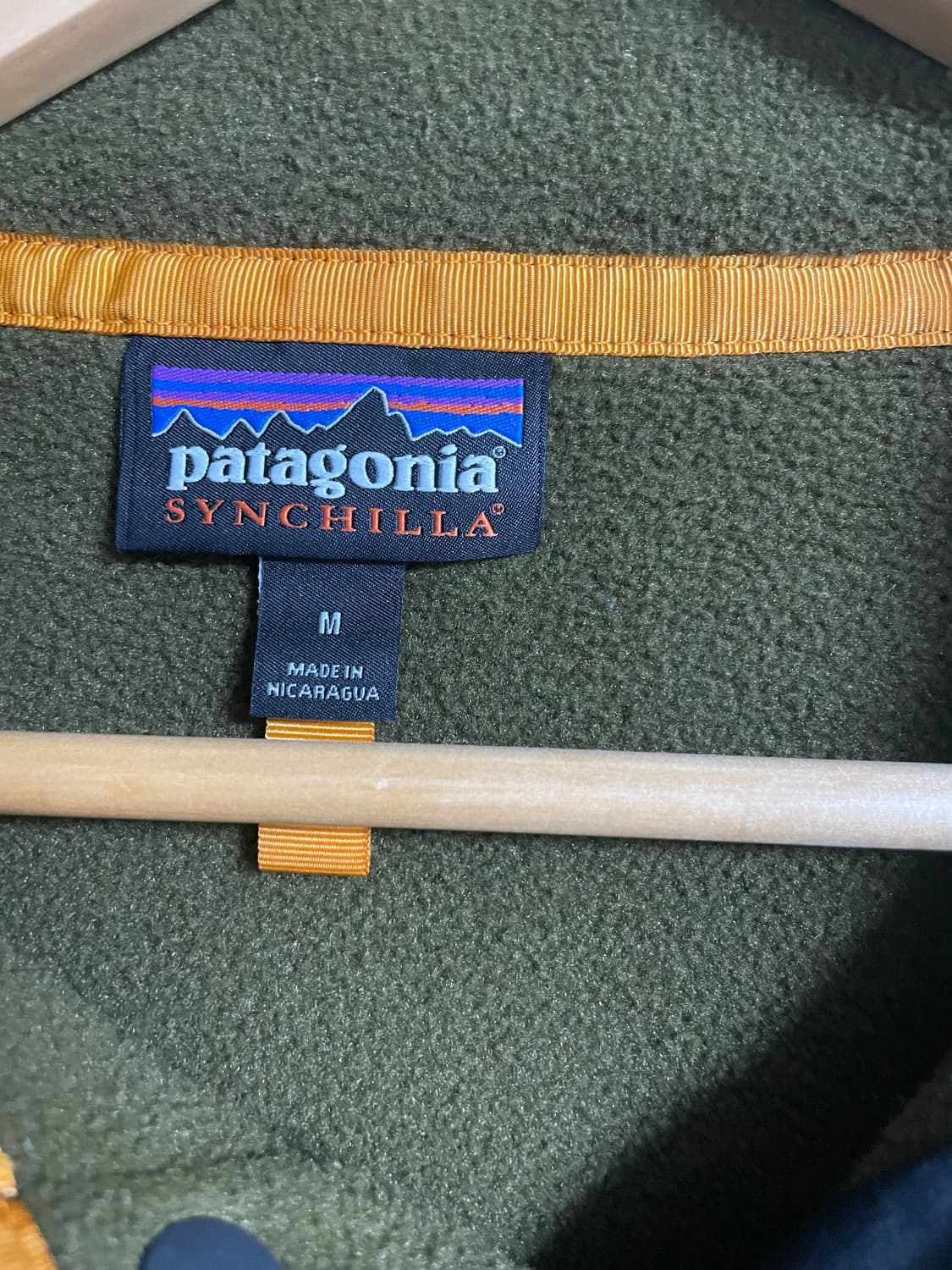 파타고니아 신칠라 M사이즈 (켄달 제너 착용 제품) 상품이미지4
