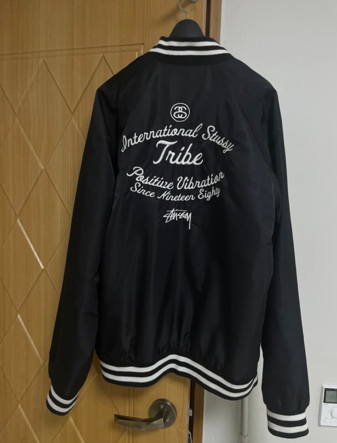 스투시 International Tribe L 봄퍼 상품이미지2