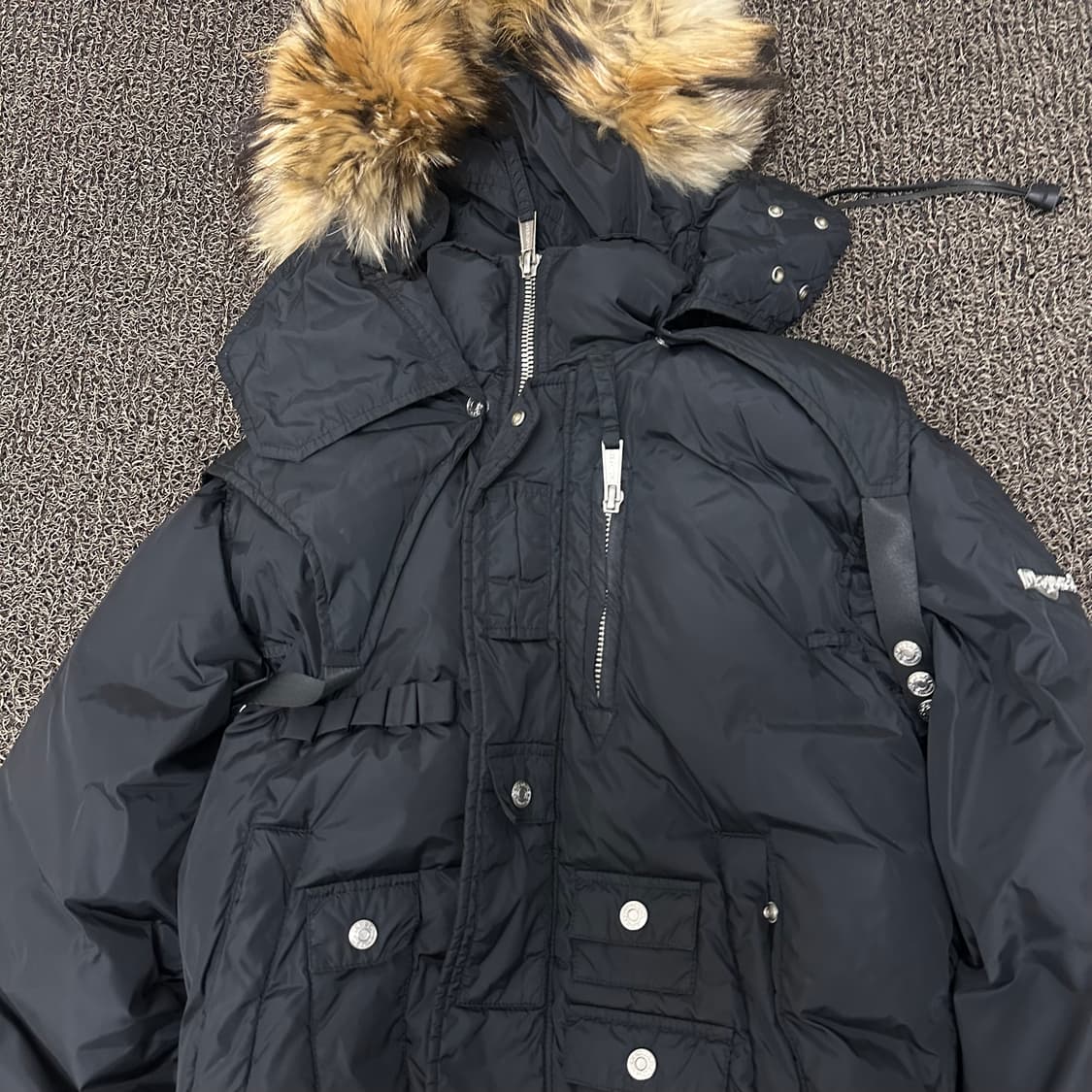 디스퀘어드2 라쿤털 여성 크롭 숏패딩 블랙 M 상품이미지2