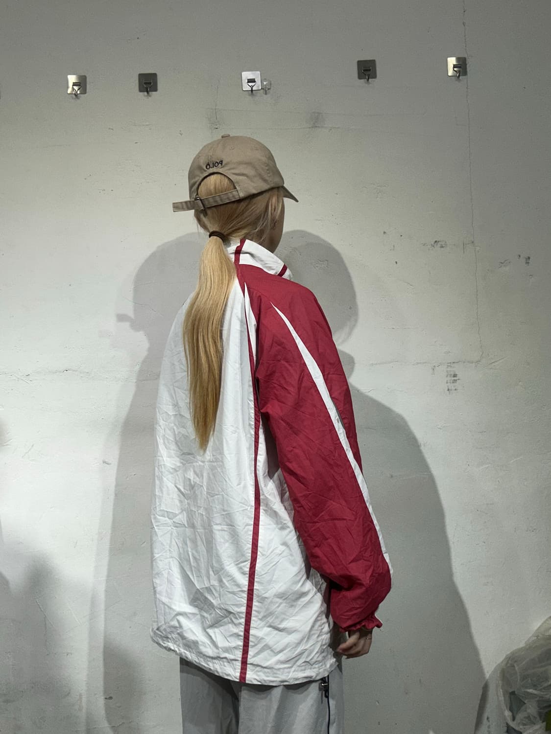 챔피온 화이트 레드 사이드 라인 오버핏 바람막이 자켓 L 상품이미지3