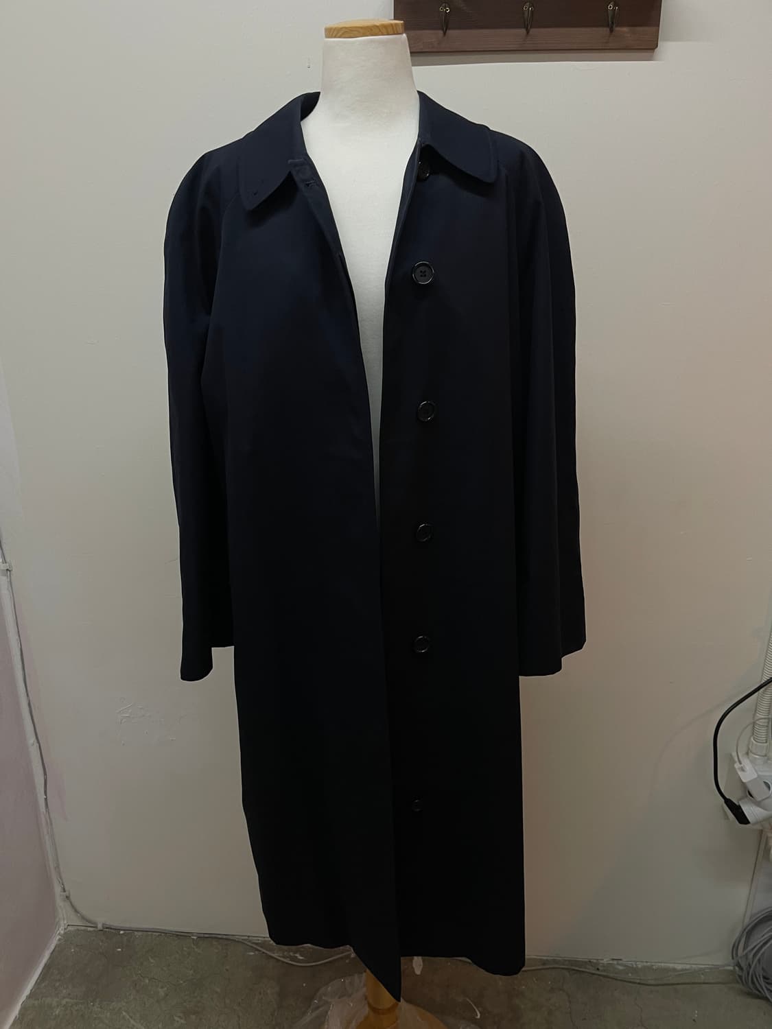 버버리 네이비 트렌치 코트 자켓 상품이미지3