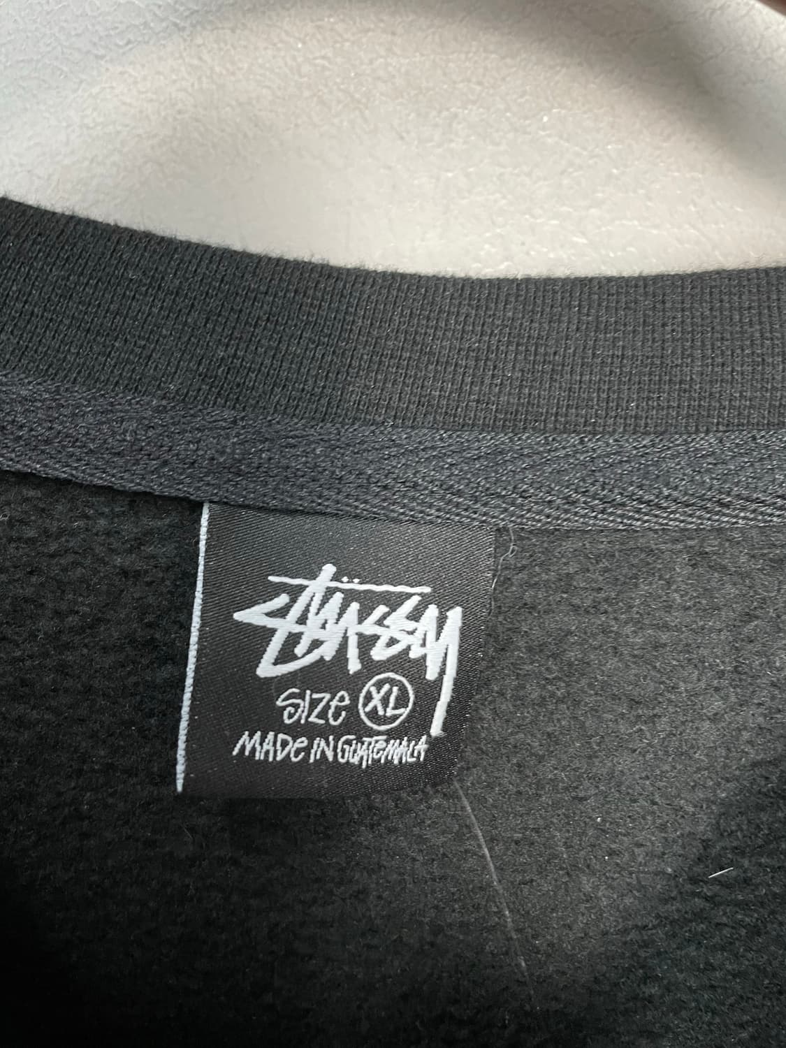 스투시 베이직로고 블랙 맨투맨 H2066 상품이미지6